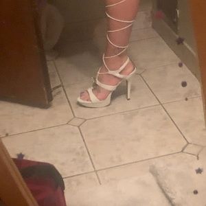 Wrap around sexy high heels white
